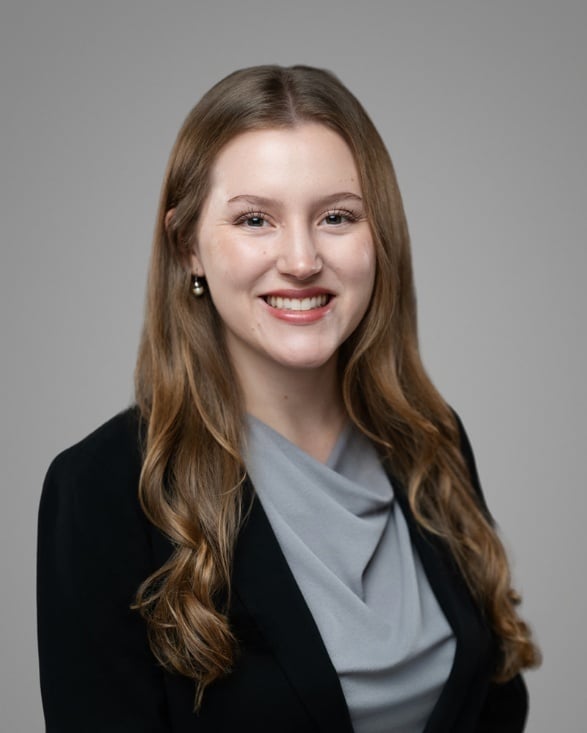 profile headshot of Lauren Maunder