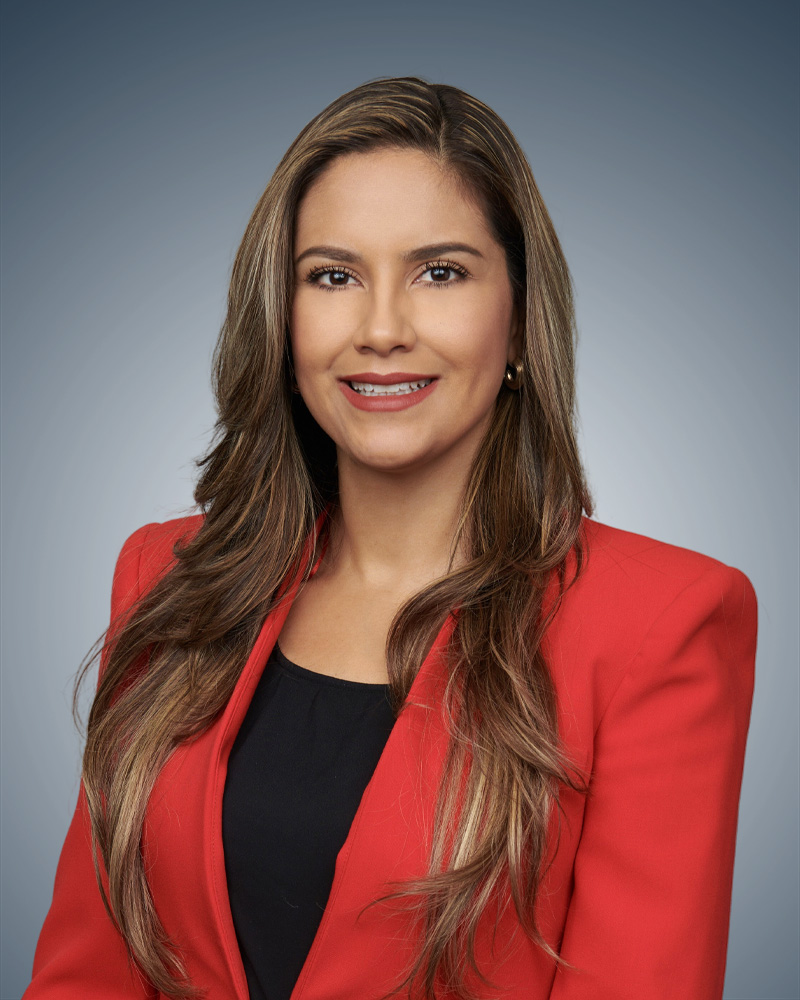 headshot of Julie Solis-Alvarado